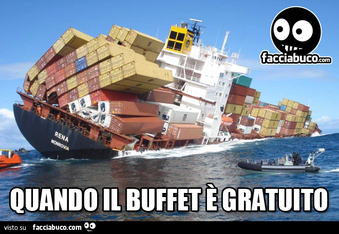 Nave porta container piegata in mare. Quando il buffet è gratuito